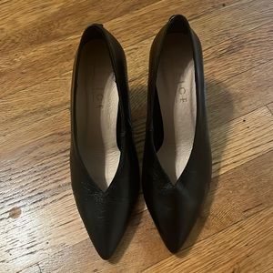 Black Cone Heel Pump